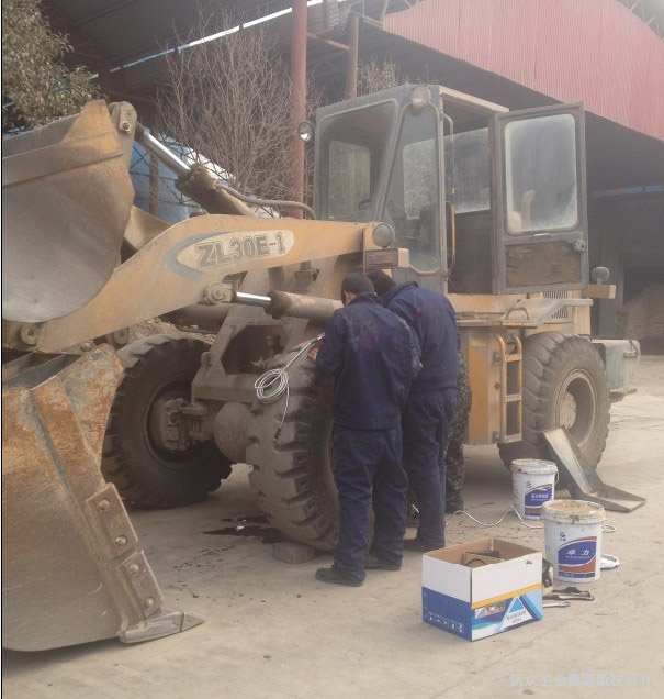 �ؑc���S�i�I(y��)���޹�˾�b�d�C�ӂ��������b