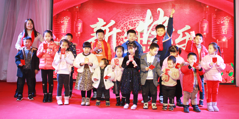 �F��С���Ѱl�t��