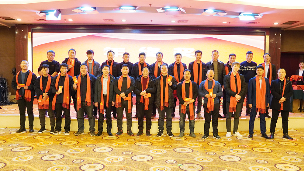 生產(chǎn)部合影2 生產(chǎn)部合影2